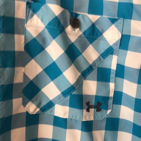 Men’s Under Armour Button Down - Picture 2 of 3